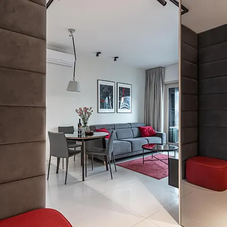 Apartamento P&o Mennica Viii Varsovia