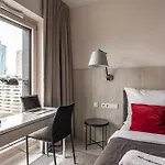 P&o Mennica Viii Apartmán