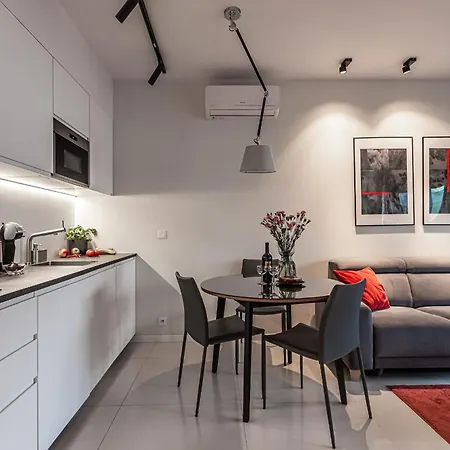 P&o Mennica Viii Βαρσοβία