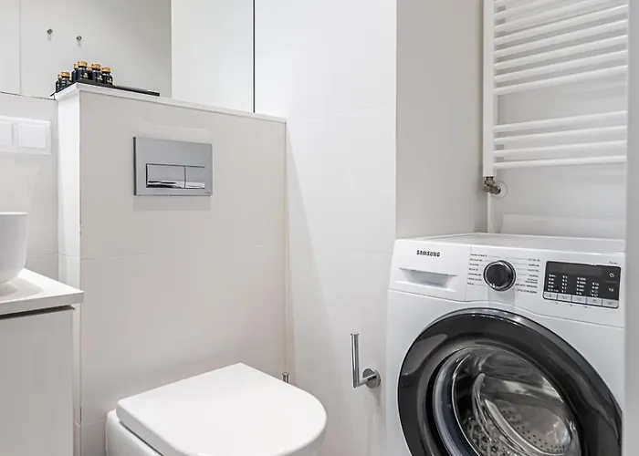 P&o Mennica Viii Apartman Varsó