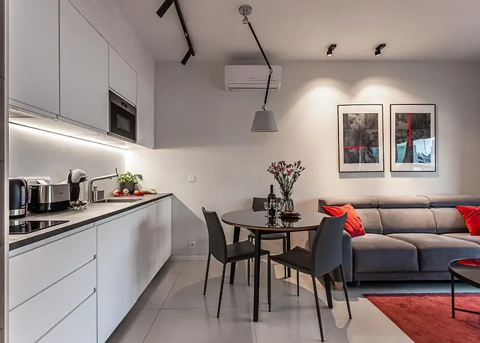 P&o Mennica Viii Varsó