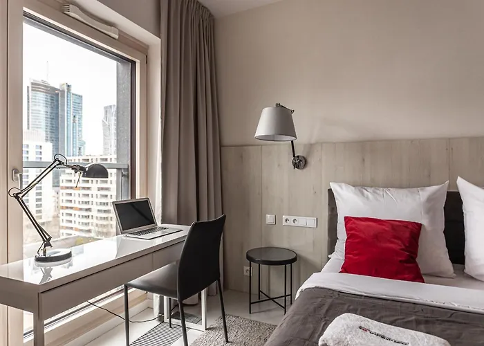 P&o Mennica Viii Apartman